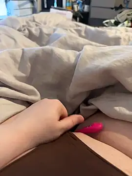 honeyyy24 online show from 10, 12, 2024