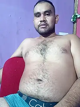 Snapshot of travieso2893 chatting on 30, 12, 2024 travieso2893 online show from 30, 12, 2024