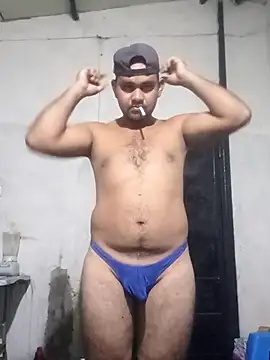 Snapshot of travieso2893 chatting on 6, 6, 2026 travieso2893 online show from 6, 6, 2026