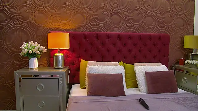 Snapshot of IrisMonn chatting on 4, 3, 2025 IrisMonn online show from 4, 3, 2025