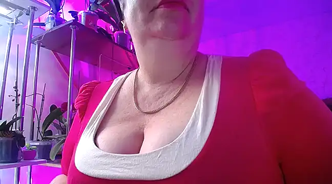  Sweet Woman online show from 25, 1, 2025