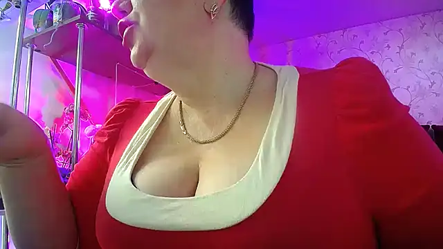  Sweet Woman online show from 22, 3, 2025