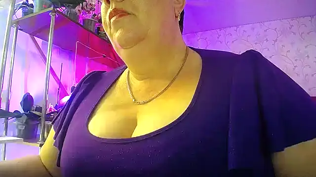  Sweet Woman online show from 25, 4, 2026