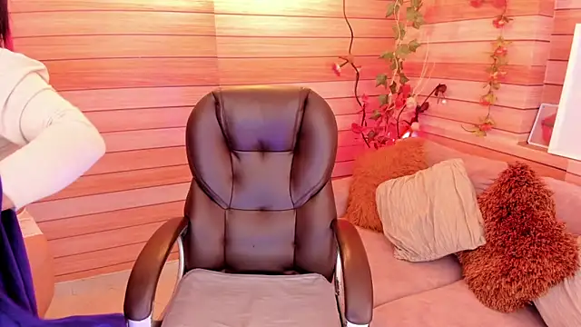 Snapshot of marien_thomson_ chatting on 11, 2, 2025 marien thomson online show from 11, 2, 2025