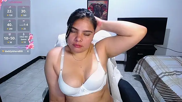 Snapshot of goddess_valXX chatting on 16, 1, 2025 goddess valXX online show from 16, 1, 2025