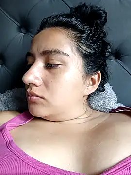 Hellen Alex online show from 5, 3, 2025