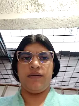 naughty-girl01 online show from 25, 1, 2025