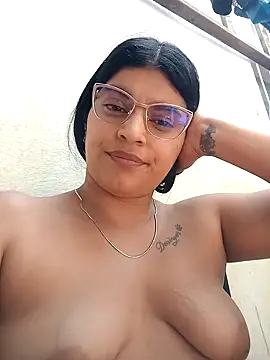 naughty-girl01 online show from 31, 1, 2025