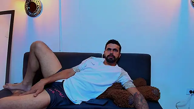 max ashley mds online show from 26, 4, 2026