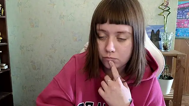 June shy0 online show from 26, 1, 2025