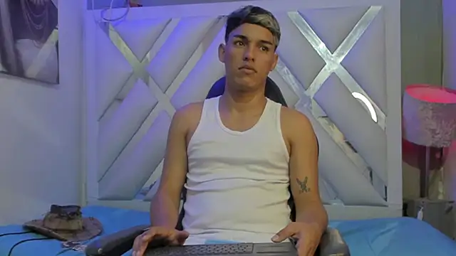 ryan carter08 online show from 15, 1, 2025