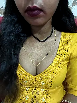 Snapshot of Sharmila-Singh chatting on 11, 6, 2026 Sharmila-Singh online show from 11, 6, 2026