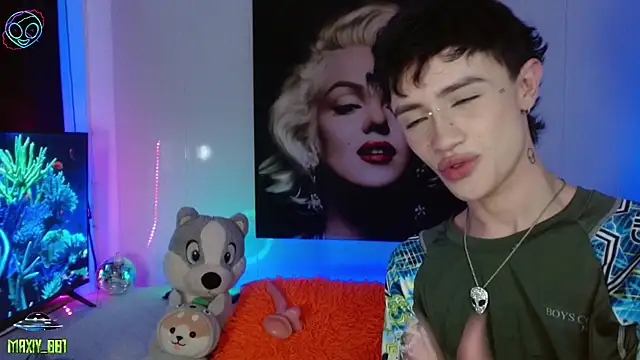 maxiy 001 online show from 26, 2, 2025