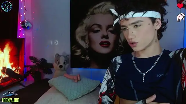 maxiy 001 online show from 22, 4, 2026