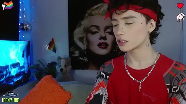 maxiy 001 online show from 20, 6, 2026