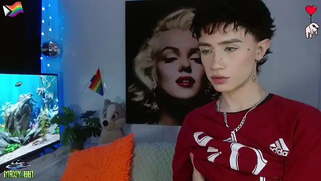 maxiy 001 online show from 23, 6, 2026