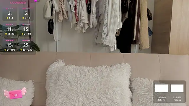 Sweetnaughtygirl  online show from 24, 4, 2026