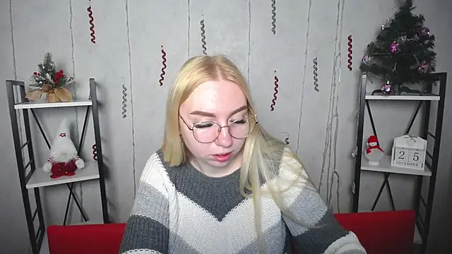 BeatriceFly online show from 25, 12, 2024