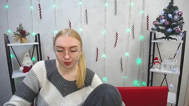 BeatriceFly online show from 3, 1, 2025