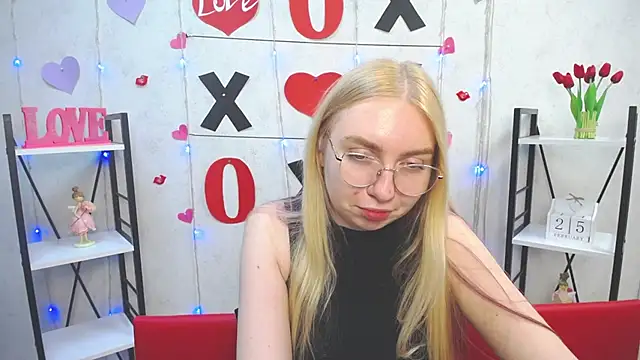 BeatriceFly online show from 25, 2, 2025