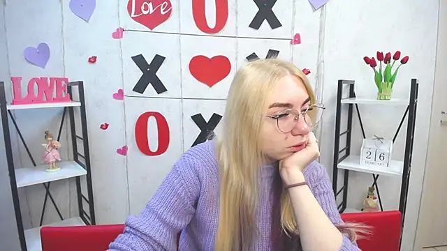 BeatriceFly online show from 27, 2, 2025