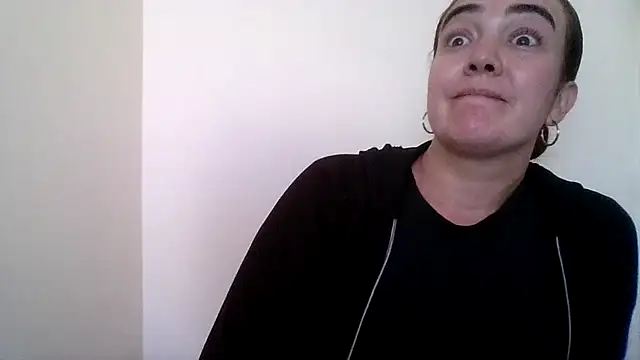 skayhot  online show from 20, 5, 2026