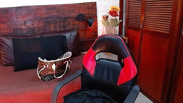 Snapshot of Celeste_sanz chatting on 31, 12, 2024 Celeste sanz online show from 31, 12, 2024