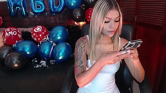 Snapshot of Celeste_sanz chatting on 23, 2, 2025 Celeste sanz online show from 23, 2, 2025