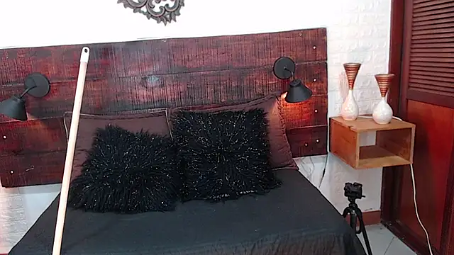 Snapshot of Celeste_sanz chatting on 4, 3, 2025 Celeste sanz online show from 4, 3, 2025