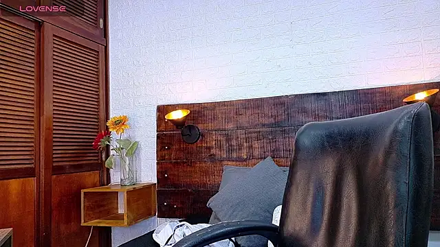 Snapshot of Celeste_sanz chatting on 6, 11, 2025 Celeste sanz online show from 6, 11, 2025