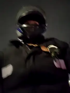 Snapshot of Edged_Hot69 chatting on 5, 3, 2025 Edged Hot69 online show from 5, 3, 2025