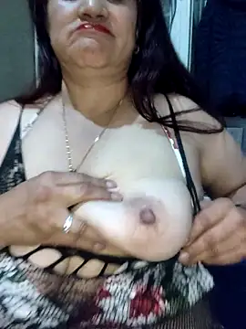 Snapshot of Edged_Hot69 chatting on 8, 11, 2025 Edged Hot69 online show from 8, 11, 2025