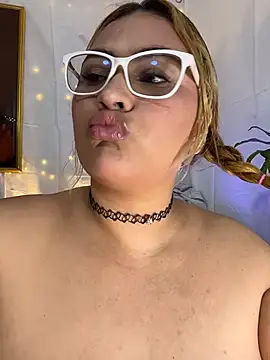 Snapshot of AshleyVXo chatting on 9, 7, 2026 AshleyVXo online show from 9, 7, 2026