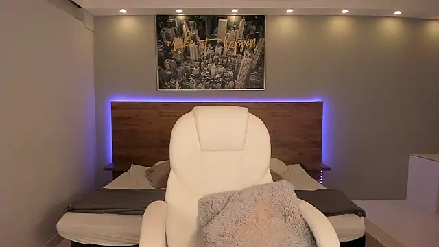 stefycherry online show from 8, 3, 2025