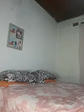 Goodgirlsue 77 online show from 27, 11, 2025