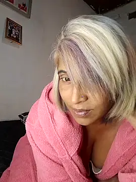 Goodgirlsue 77 online show from 23, 4, 2026