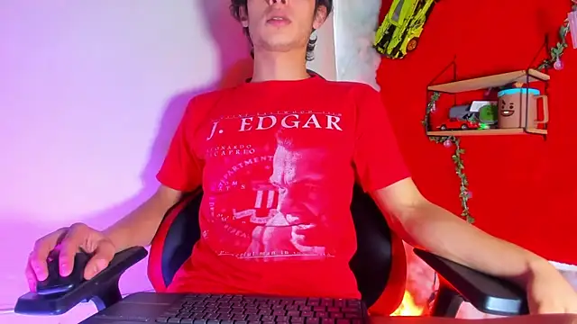 LilOwen  online show from 16, 4, 2026