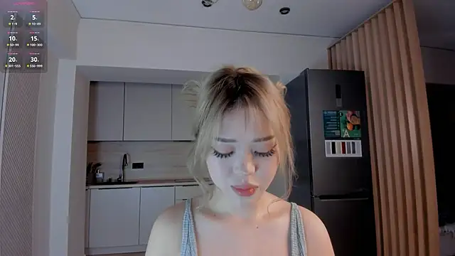 nacumi mi online show from 18, 12, 2025