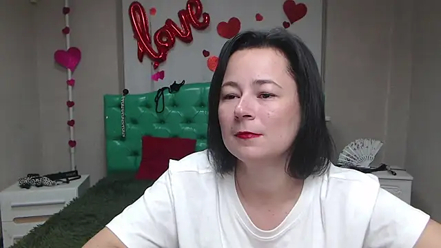 Snapshot of MarieSho chatting on 9, 9, 2025 MarieSho online show from 9, 9, 2025