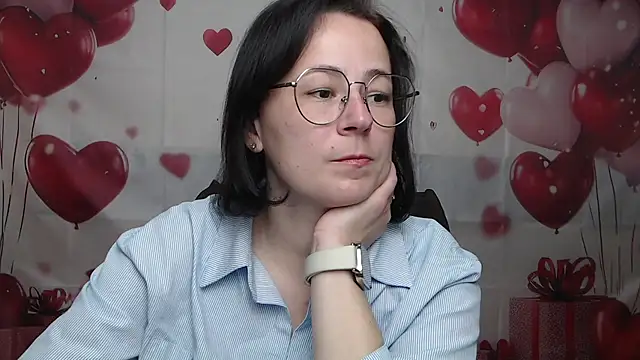 Snapshot of MarieSho chatting on 31, 5, 2026 MarieSho online show from 31, 5, 2026