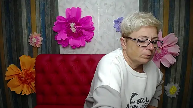 Snapshot of EmiliaGree chatting on 13, 9, 2025 EmiliaGree online show from 13, 9, 2025