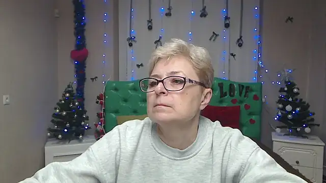 Snapshot of EmiliaGree chatting on 9, 1, 2026 EmiliaGree online show from 9, 1, 2026