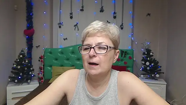 Snapshot of EmiliaGree chatting on 10, 1, 2026 EmiliaGree online show from 10, 1, 2026