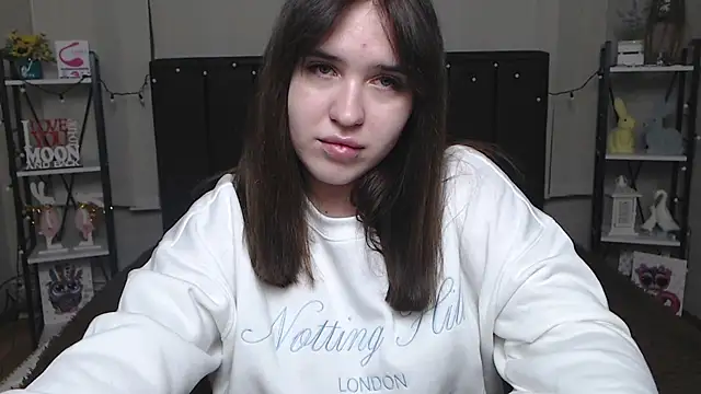 Snapshot of LauraHlot chatting on 9, 2, 2025 LauraHlot online show from 9, 2, 2025