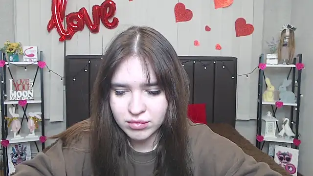 Snapshot of LauraHlot chatting on 13, 2, 2025 LauraHlot online show from 13, 2, 2025