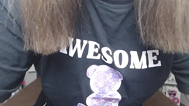 Snapshot of LauraHlot chatting on 17, 2, 2025 LauraHlot online show from 17, 2, 2025