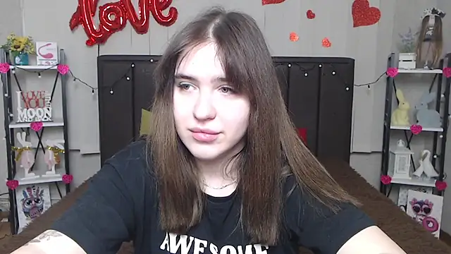 Snapshot of LauraHlot chatting on 17, 2, 2025 LauraHlot online show from 17, 2, 2025