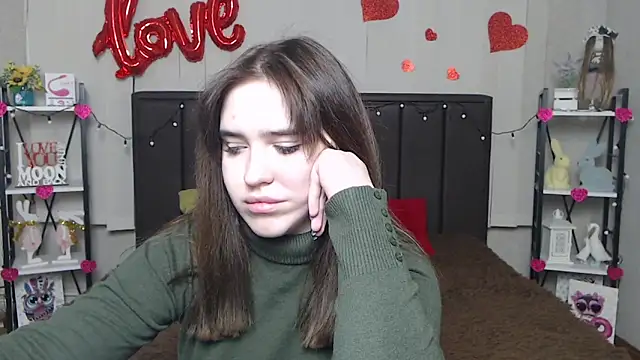 Snapshot of LauraHlot chatting on 21, 2, 2025 LauraHlot online show from 21, 2, 2025