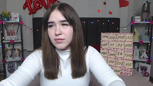 Snapshot of LauraHlot chatting on 18, 3, 2025 LauraHlot online show from 18, 3, 2025