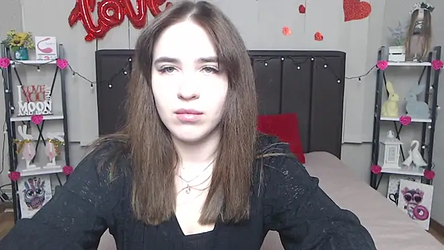 Snapshot of LauraHlot chatting on 19, 3, 2025 LauraHlot online show from 19, 3, 2025